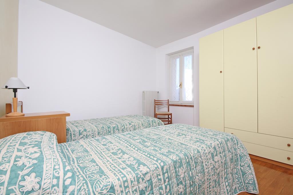 Apartment Casa Caterina Gargnano Room photo
