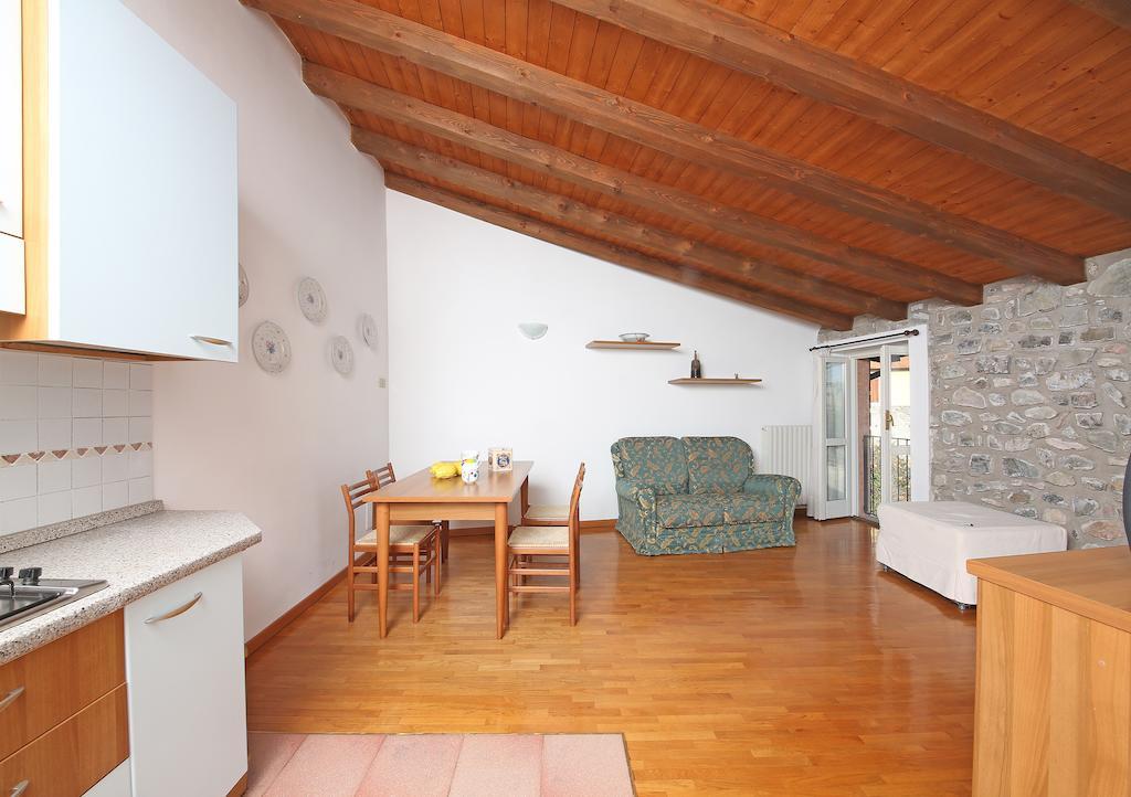 Apartment Casa Caterina Gargnano Room photo